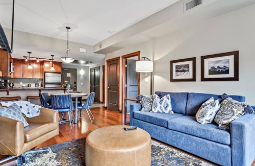 Canmore Condo | Luxury 2BR KING/2BTH condo - Outdoor heated pool and hot tub - mountain views