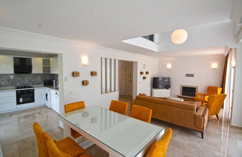Oludeniz Villa | luxury 3 bedroom city villas in oludeniz for rent with private pool and garden