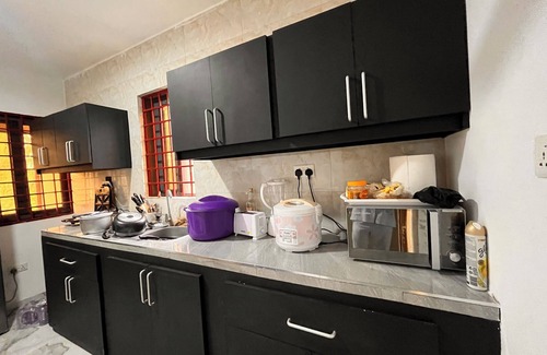 Eastern Region Apartment | Luxury 3-bedroom fully furnished apartment with AC in Somanya