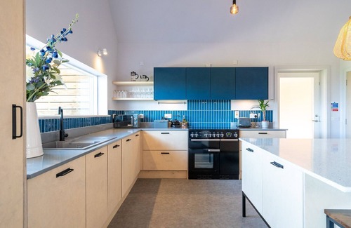 North Berwick Villa | Luxury 3 Bedroom Lodge with Hot Tub