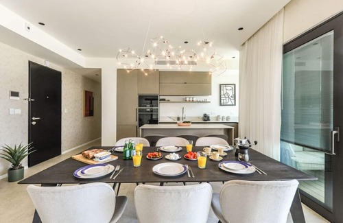 Tel Aviv Promenade Apartment | Luxury 3BR Apt w Sea View 5-min From the Beach by Sea N' Rent