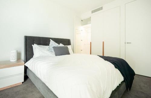 New Farm Apartment | Luxury 3BR In Beautiful New Farm