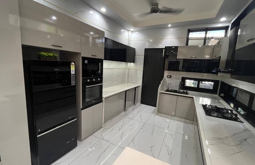 Vadodara Villa | Luxury 4BHK Villa with Scenic Views — Perfect for NRIs, Families & Professionals