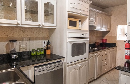 Checker Hall Villa | Luxury 5 BR villa near Beach- Breathtaking Coastal View, 2 pools, Wifi,A/C,staff