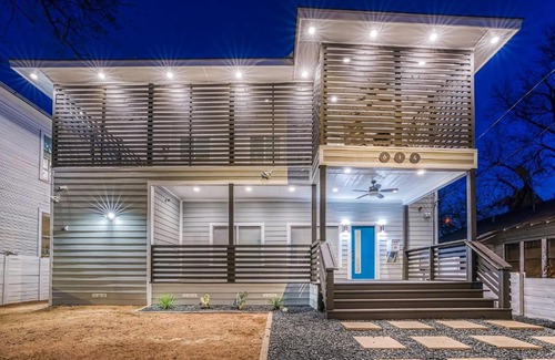 Five Points Villa | Luxury 6BR/5BA + Hot Tub near DT