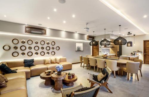 Berawa Villa | Luxury 6br Canggu 400m To Finns Beach