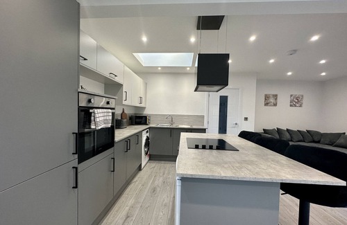 Mansfield House | Luxury Accommodation in Mansfield