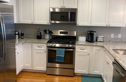 Fifth Ward House | Luxury Accommodations