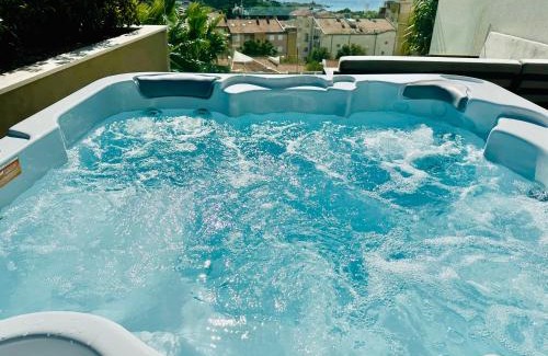 Makarska Apartment | Luxury Adria Sea City & Whirpool, Mountain View Apartment