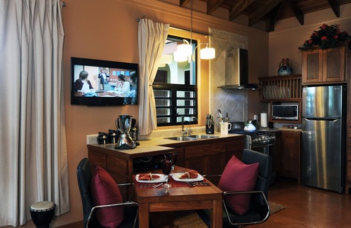 San Ignacio Villa | Luxury, affordable, close to town and all of the attractions in the CAYO area.