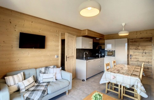 La Toussuire Apartment | Luxury apartment at the foot of the slopes with covered parking