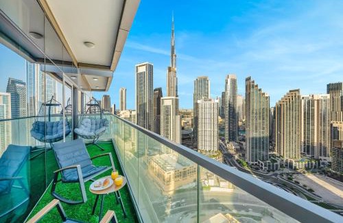 Downtown Dubai Apartment | Luxury Apartment at Paramount Midtown Hotel - Downtown Dubai - Full Burj Khalifa view - Highest infinity swimming pool