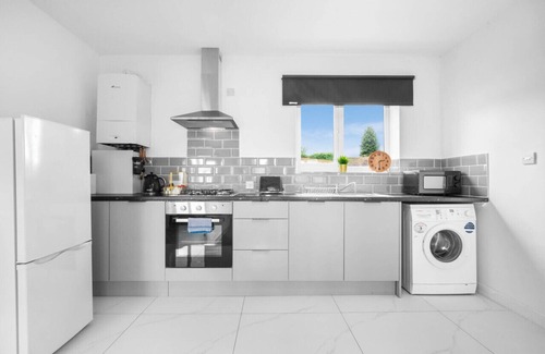 Cradley Heath Apartment | Luxury Apartment Wi- Fi - Smart TV - Cradley Heath