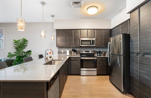 Evans Churchill Apartment | Luxury apartment in Roosevelt Row Art District - 5 min from Sky Harbor Airport