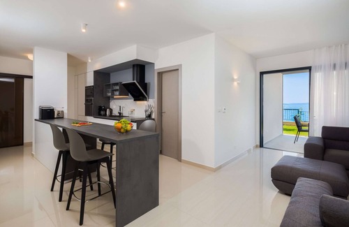 Podstrana Apartment | Luxury Apartment Ivan At Villa Four Brothers