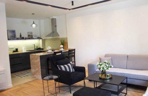 Trebinje Condo | Luxury Apartment with a Rooftop Swimming Pool