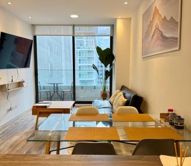 La Carolina Apartment | Luxury apartment with balcony and view