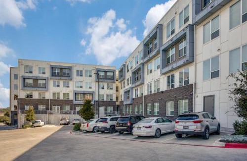 Riverside Apartment | Luxury Apartments in Riverside Austin - 10mins to Airport