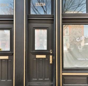 St. Louis Apartment | Luxury Apt w/Spectrum Mood Lighting - Historic Cherokee Street Antique Row