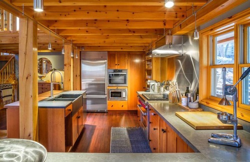 Banff House | Luxury Banff Home - Hot Tub