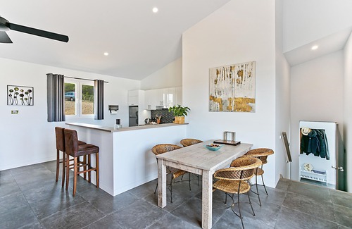 Catherine Hill Bay Apartment | Luxury beachside apartment in heritage village