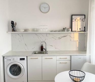 Lendinuso Apartment | Luxury Beach Escape