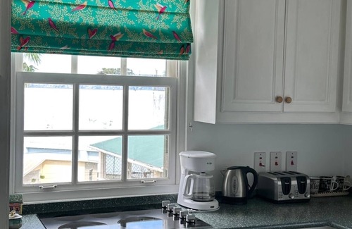 Mullins House | Luxury Beachfront Apartment