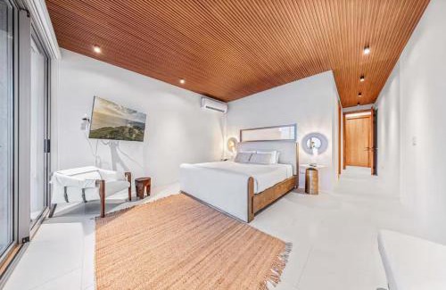 Sero Colorado Apartment | Luxury Beachfront Oasis Infinity Pool Hot Tub BBQ-TLS