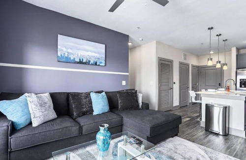 Lindridge-Martin Manor Apartment | Luxury Buckhead Apartment