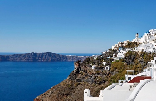 Imerovigli Villa | Luxury Cave Villa, Caldera View, Outdoor Heated Plunge Pool