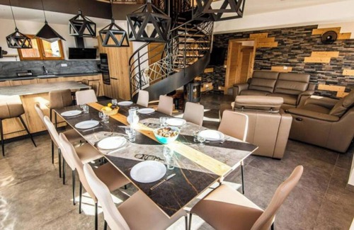 La Roche Ski Chalet | Luxury Chalet les Corbassières in Plagne 1600 Le Solan * 10 p