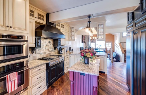 Bear Crossing House | Luxury Chalet 1240 /Hot Tub /Great Views /Best Price - $500 FREE Activities Daily