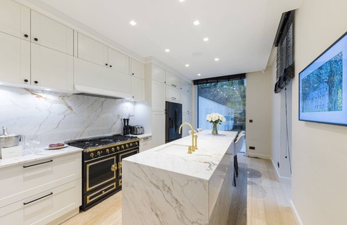 Ixelles Apartment | Luxury City House in Brussels