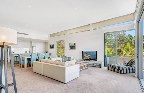 Sapphire Beach Condo | Luxury condo, ocean views, sea breeze, pool, tennis court, minutes to cafes