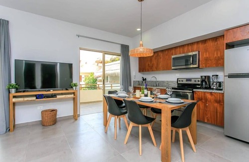 Zama Condo | Luxury Condo:Private Rooftop& Jacuzzi,Near Beach