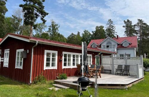 Karlstad Municipality House | Luxury cosy cottage near the sea