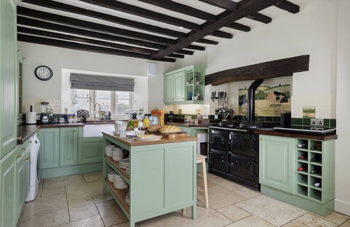Aldsworth Cottage | Luxury Cotswold Holiday Home - Green Farm House