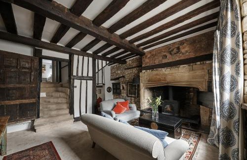 Castle Combe House | Luxury Cotswolds Cottage optional Hot Tub, Castle Combe