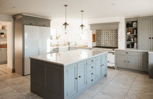 Craigavon House | Luxury Country House with hot tub - Just outside Belfast/ Pet Friendly!