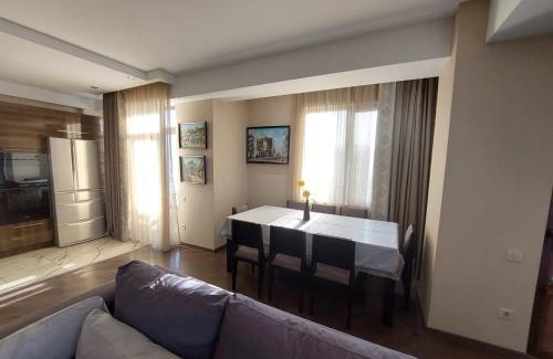 Tbilisi Apartment | Luxury & Cozy apartment in Avlabari