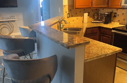 Canyon Gate Condo | Luxury cozy unit
