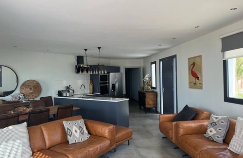 Rabil Villa | Luxury Beachvila Praia D'chaves mit Wohnbereich