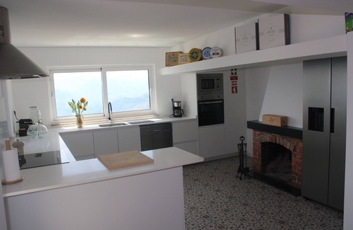 Vila Marim House | Luxury Douro Villa | Private pool, river views & BBQ Terrace