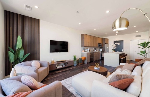 River West Apartment | Luxury Downtown Chicago 2BD-2BA View-Gym-Rooftop