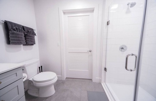 Downtown Salt Lake City Apartment | Luxury Downtown 1BR 1BA - Pool/Gym/Pkg/Bowls+More!