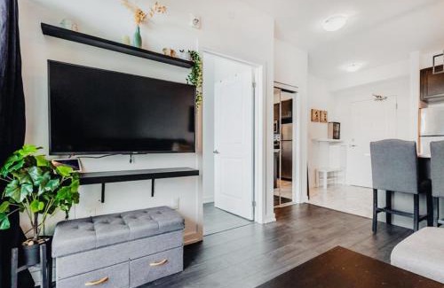 Stoney Creek Apartment | Luxury Gem Waterfront