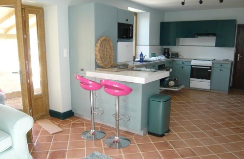 Boisse Cottage | Luxury gite for adult couples, peaceful, open views, large swimming pool