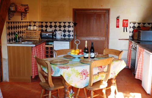 Brion Cottage | Luxury gites & B&B, near Saumur, in 18thC former wine estate, heated pool