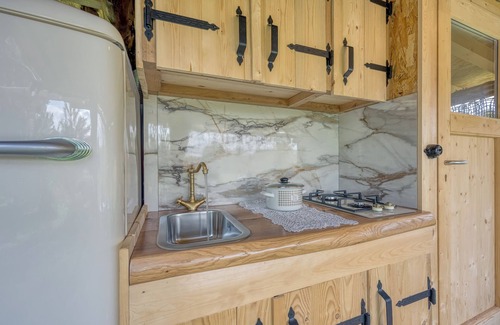 Ivancna Gorica House | Luxury Glamping House Pia, Ivančna Gorica, Slovenia