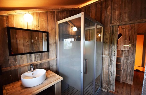 Turnhout Bed & Breakfast | Luxury Glamping wellness on an organic farm